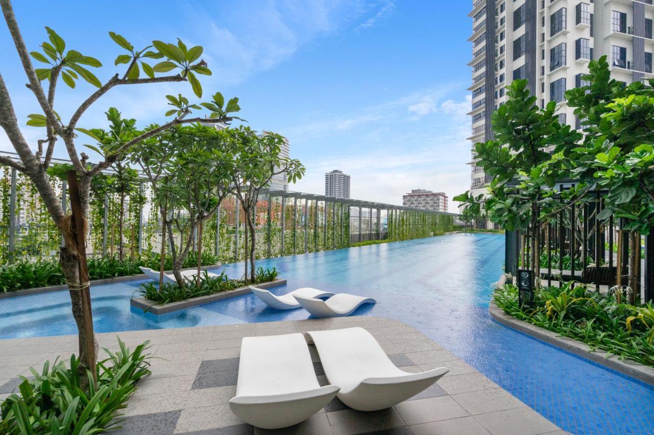 Highpark Suites In Petaling Jaya, Kelana Jaya By Plush Kampong Baharu Sungai Way Eksteriør billede