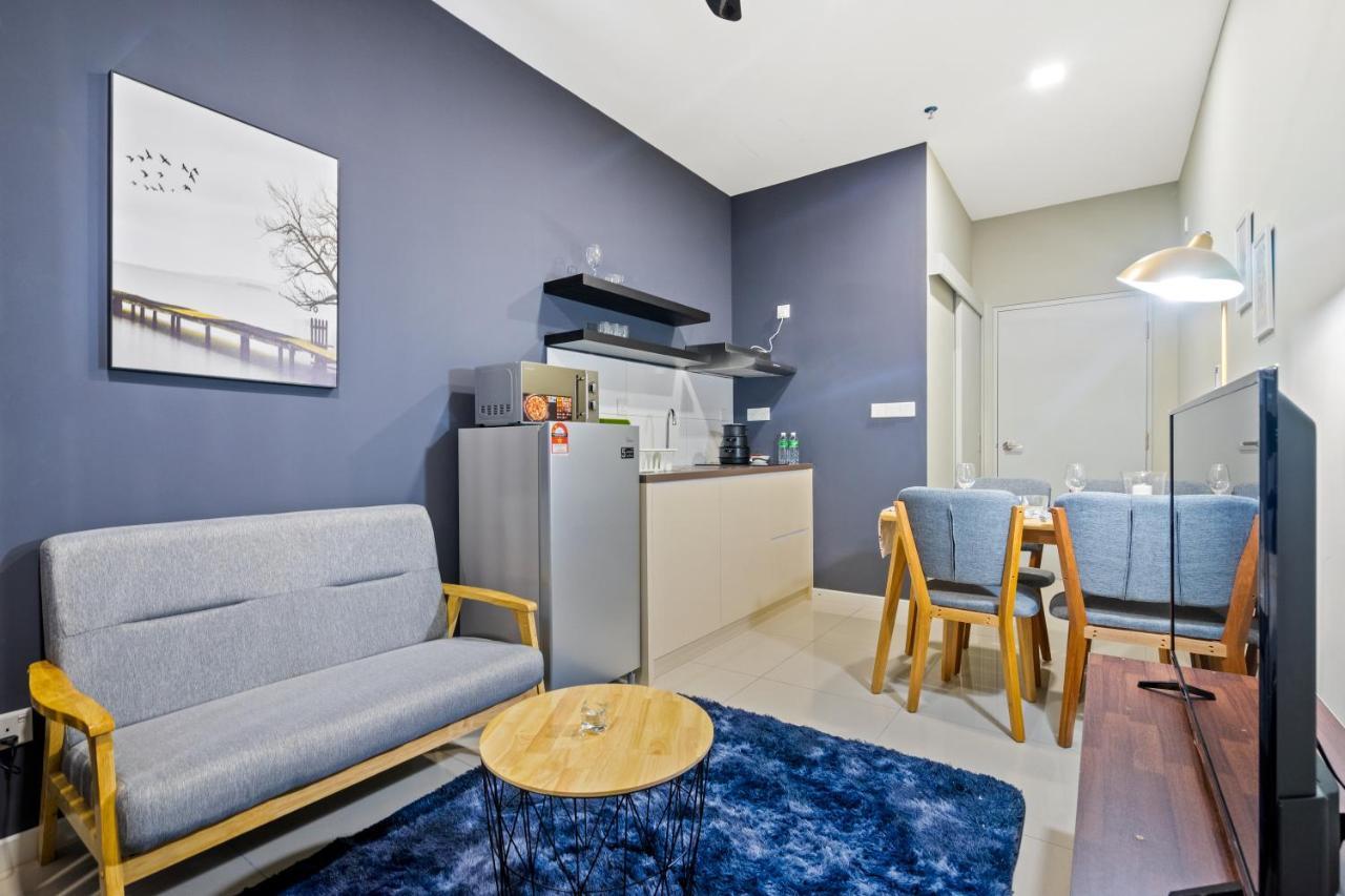 Highpark Suites In Petaling Jaya, Kelana Jaya By Plush Kampong Baharu Sungai Way Eksteriør billede